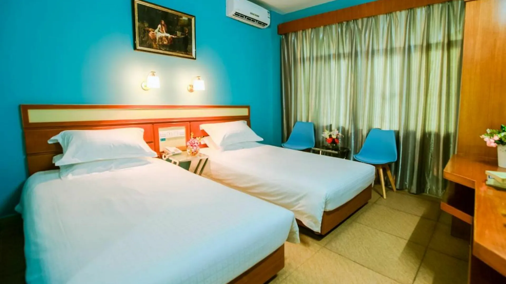 Sanya Tropical Island Hotel 3*,  Kina